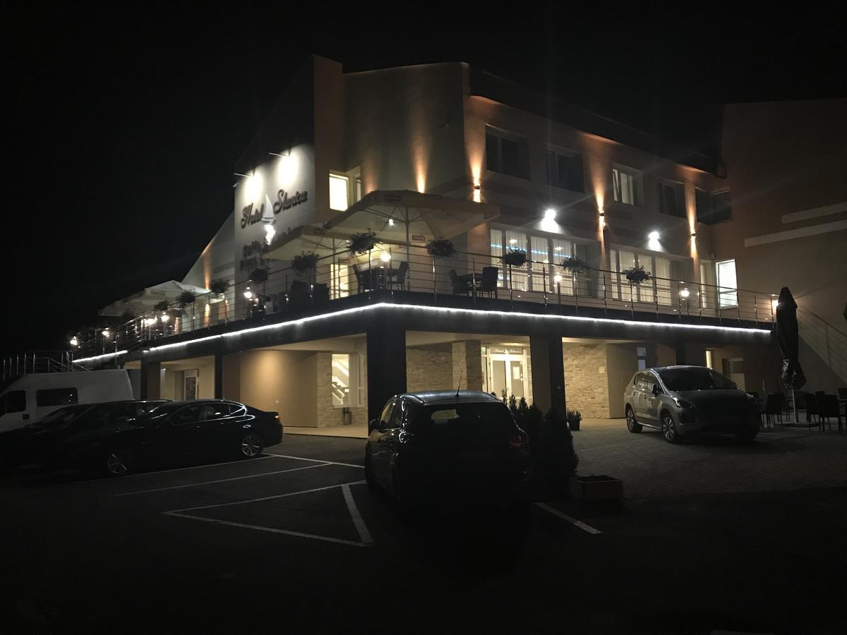 Hotel Slanica นาเมสโตโว ภายนอก รูปภาพ